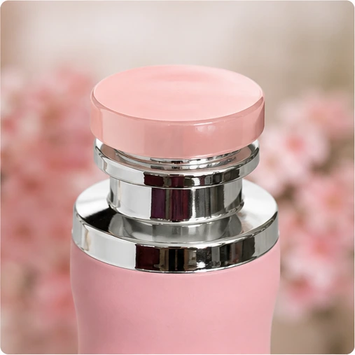 Lattafa Bade'e Al Oud Noble Blush · Ambientador Árabe — detalle del pulsador y el tapón