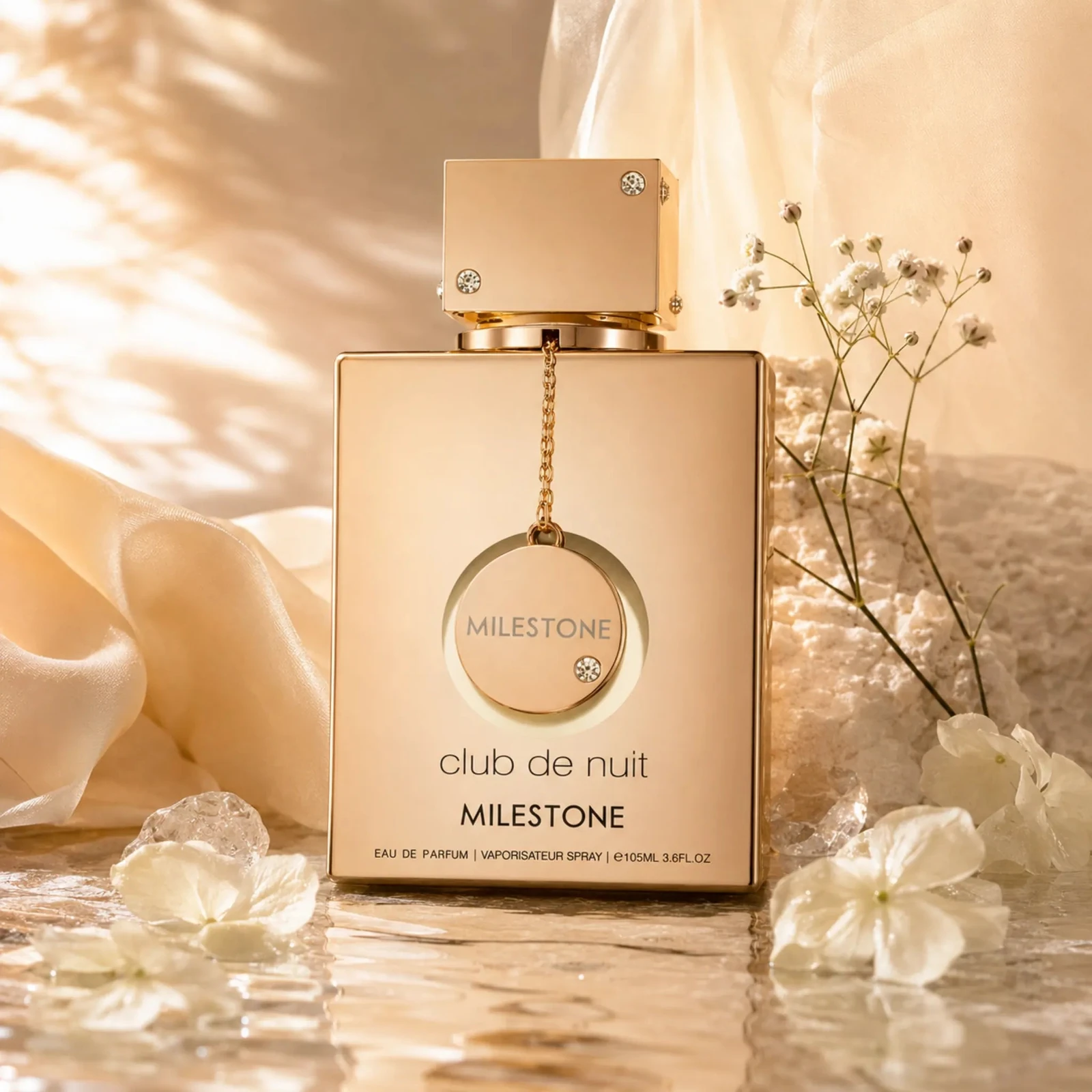 Armaf Club de Nuit Milestone · Eau de Parfum 105 ml · para Hombre — el frasco fotografiado en una escena de ambiente