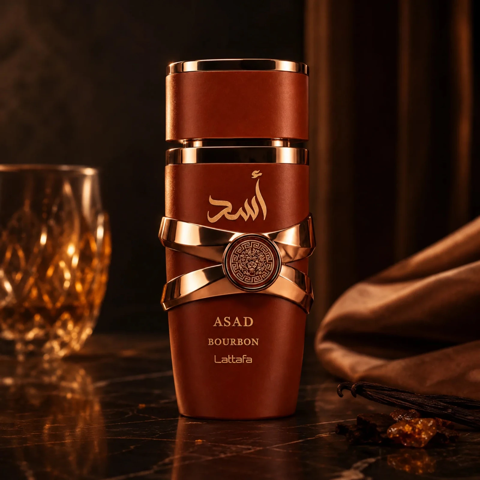 Lattafa Asad Bourbon · Eau de Parfum 100 ml · para Hombre — el frasco en un bodegón de ingredientes