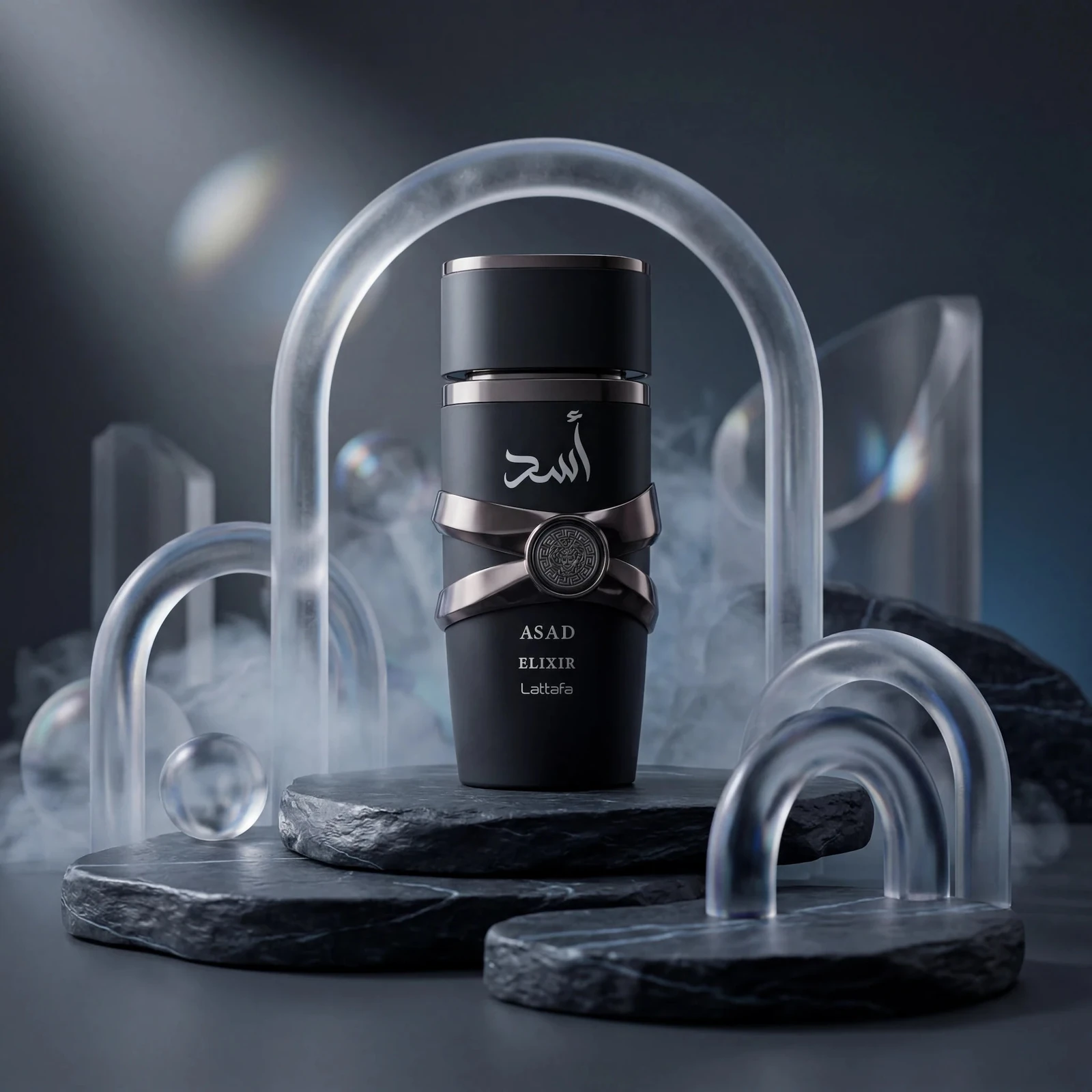 Lattafa Asad Elixir · Eau de Parfum 100 ml · para Hombre — el frasco fotografiado en una escena de ambiente