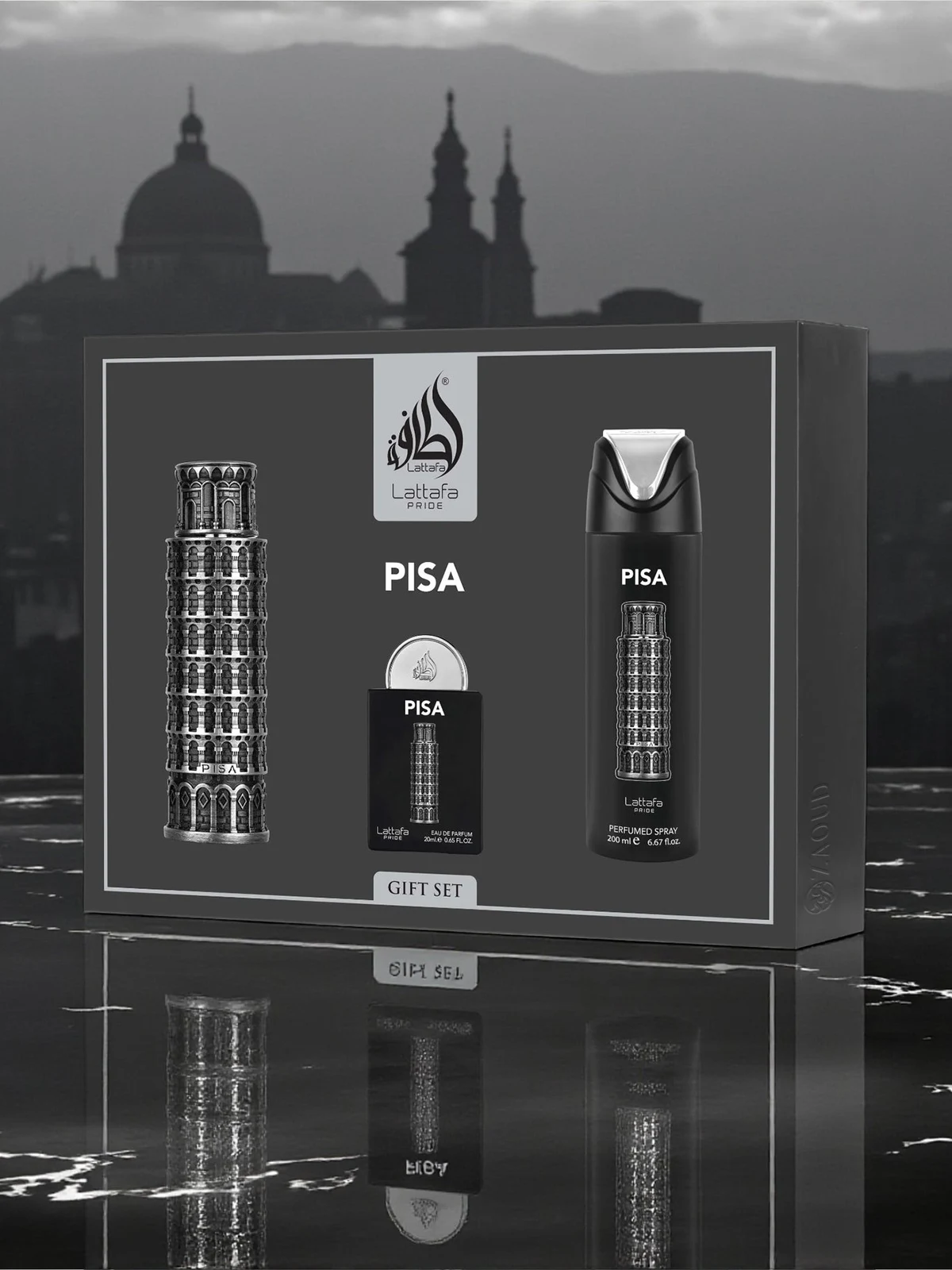 Lattafa Pisa · Pack Regalo Árabe — el frasco fotografiado en una escena de ambiente