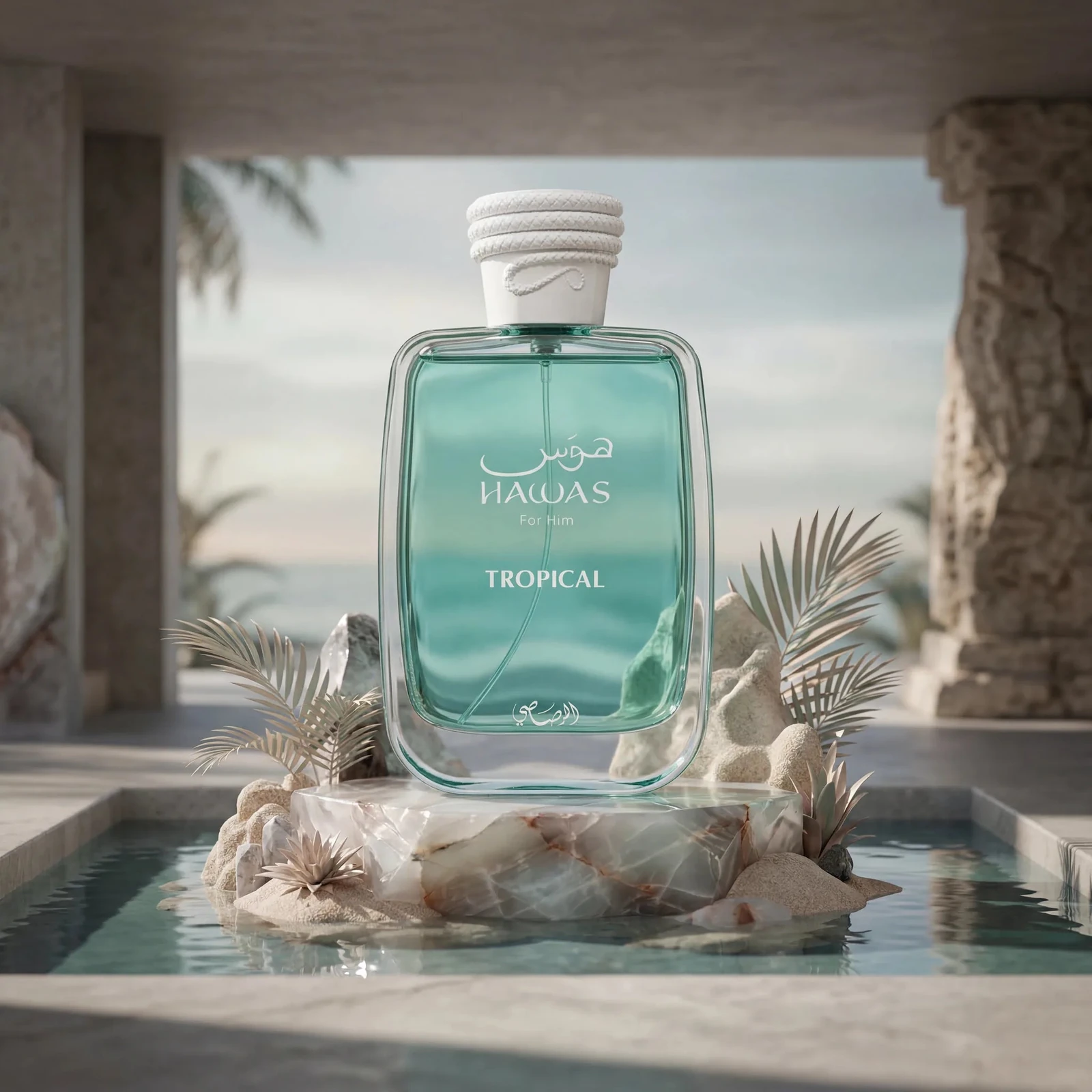 Rasasi Hawas Tropical · Eau de Parfum 100 ml · para Hombre — el frasco fotografiado en una escena de ambiente